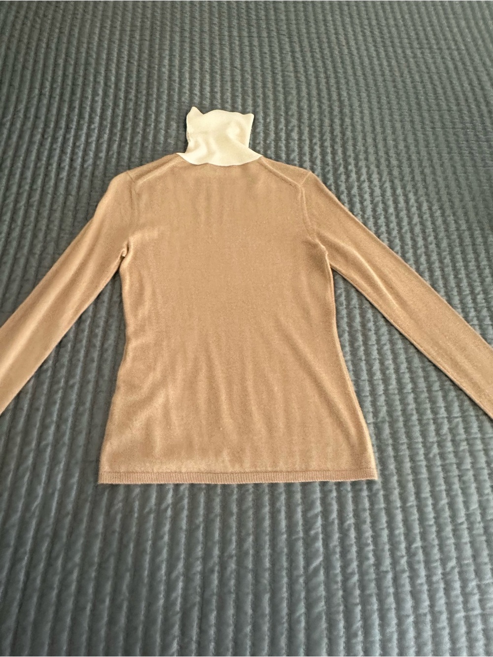 Gabriela Hearst two-tone camel/ivory turtleneck, size M